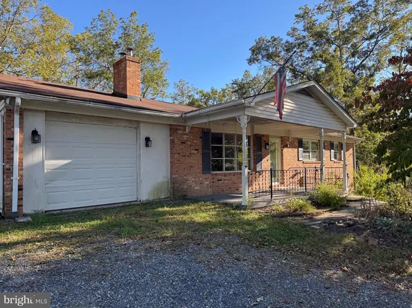 93 Red Bud Ln, Fort Valley, VA 22652