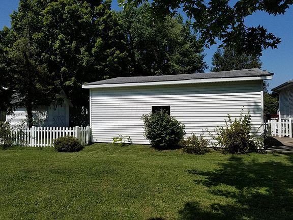 4th image of 12049 2nd Ave