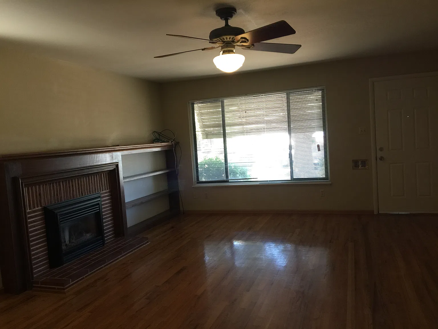3 bed, $2,500 — Photo 3