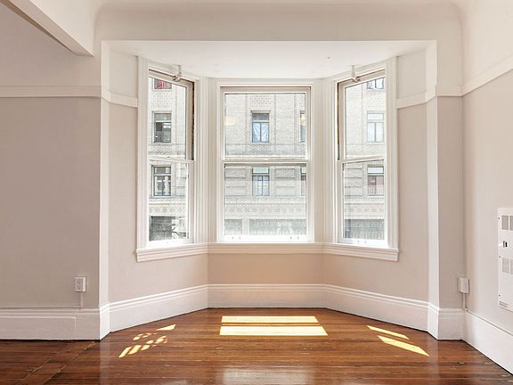 4th image of 1605 Clay St Unit 18