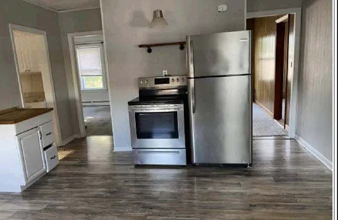 6 Middle St #2 — Photo 3