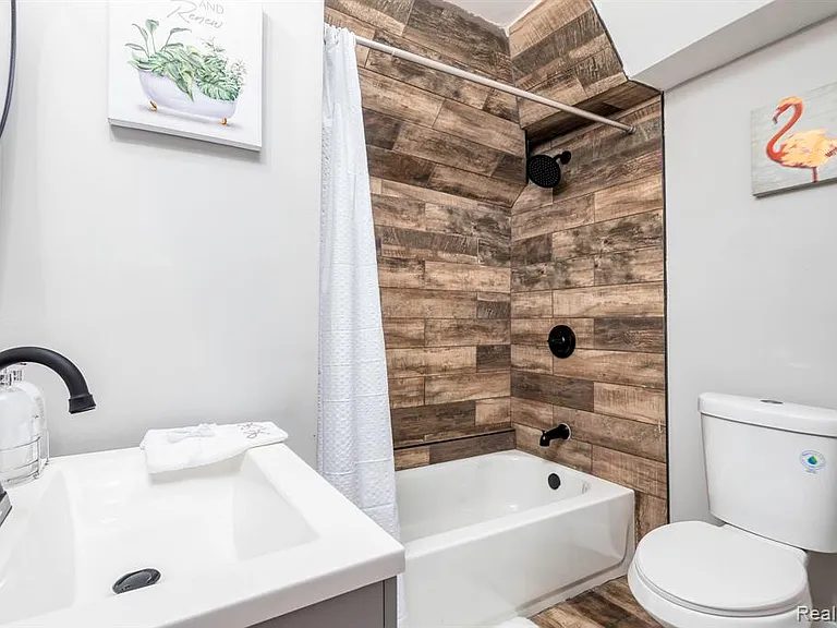 2513 Concord St — Photo 28
