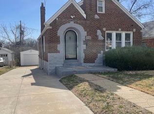 8528 Riverview Blvd, Saint Louis, MO 63147