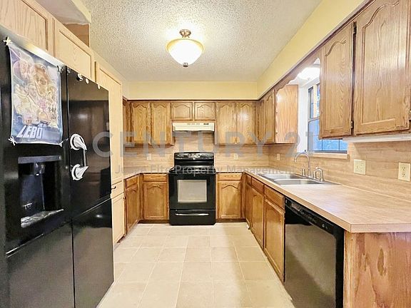 4th image of 6301 Hunters Glen Dr