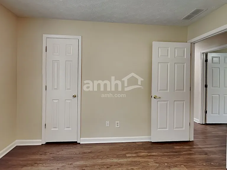 2835 Shane Dr — Photo 20