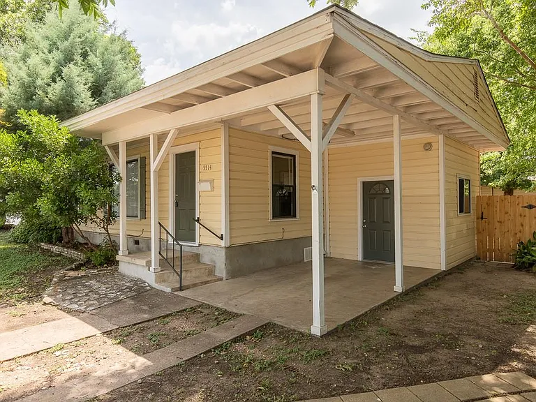 5514 Grover Ave — Photo 2
