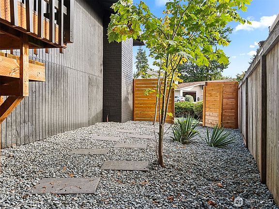 3rd image of 13518 SE 141st Street