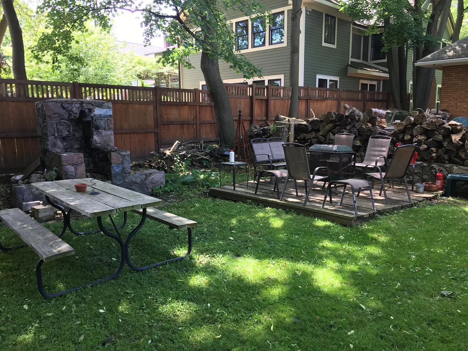 4 bed, 2.5 bath, 3100 sqft, $995 — Photo 4