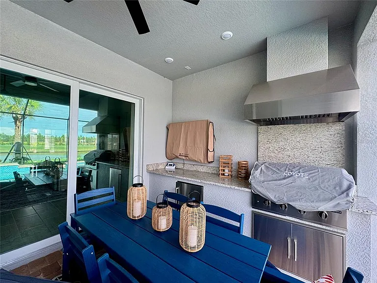 5612 Lightning Whelk Ln — Photo 17