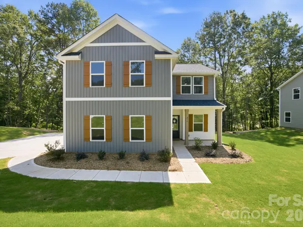 314 North St, Dallas, NC 28034