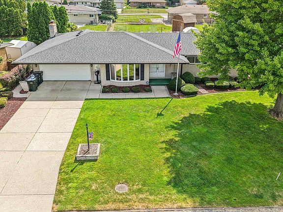 4th image of 37344 Ruth Dr