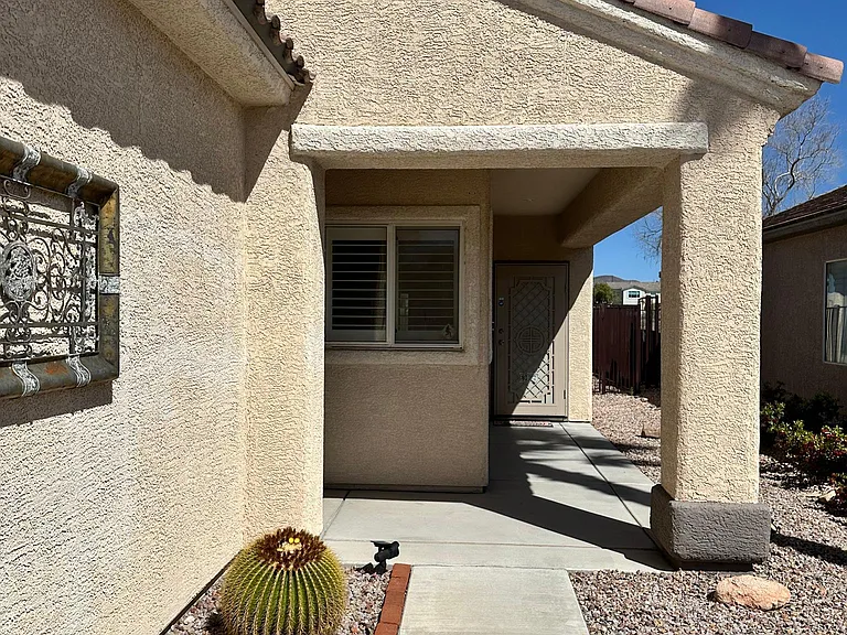 1370 Couperin Dr — Photo 2