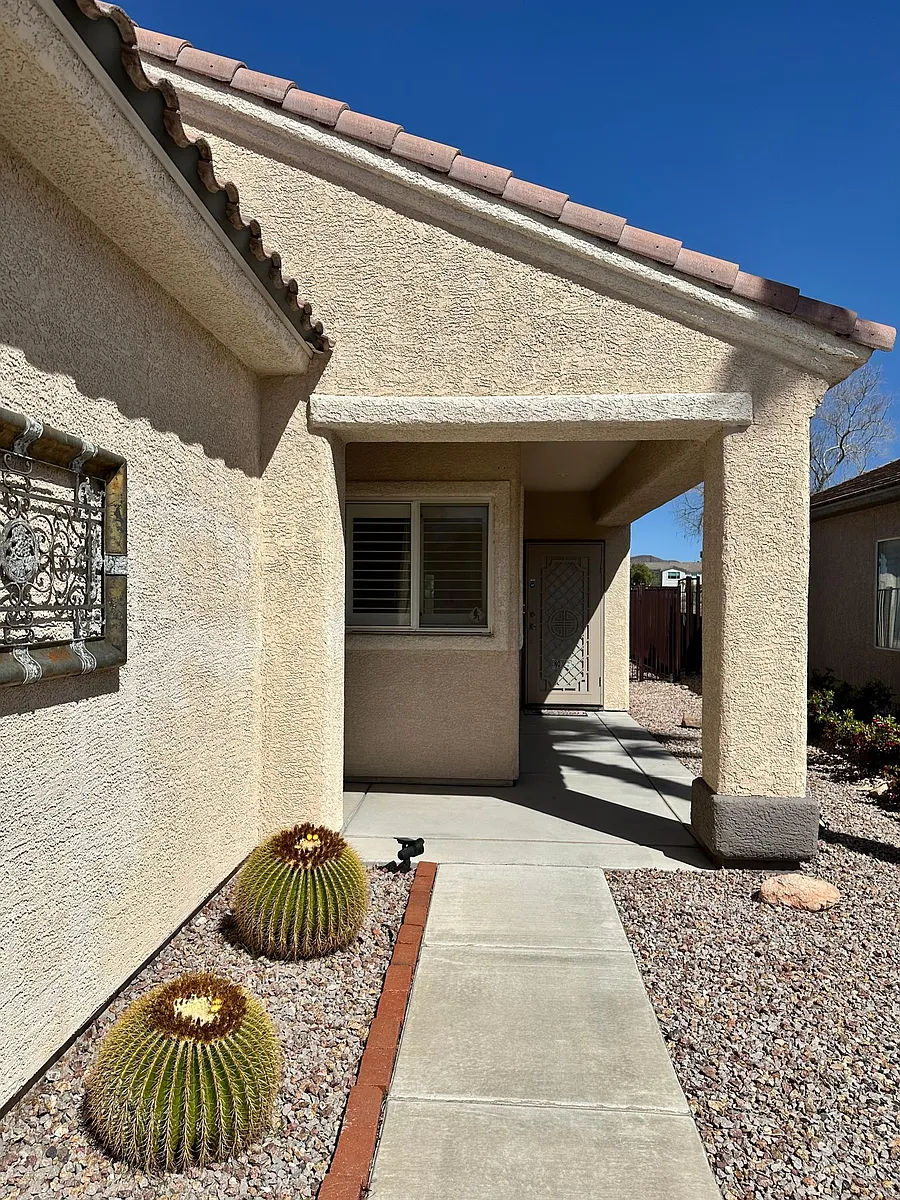 Building Photo - 1370 Couperin Dr