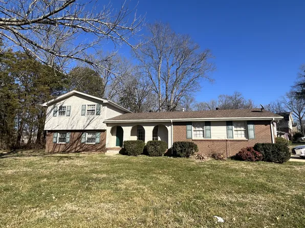 2900 Moss Spring Dr, Antioch, TN 37013