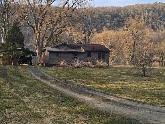 3rd image of 33 Black Diamond Beach Rd