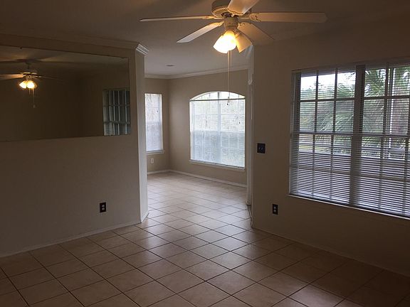 2nd image of 1701 The Greens Way APT 1422