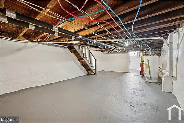 443 Darby Ter — Photo 10