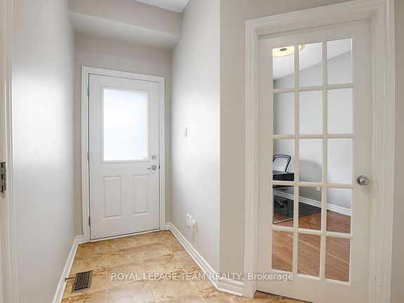 5th image of 406 Pillett St