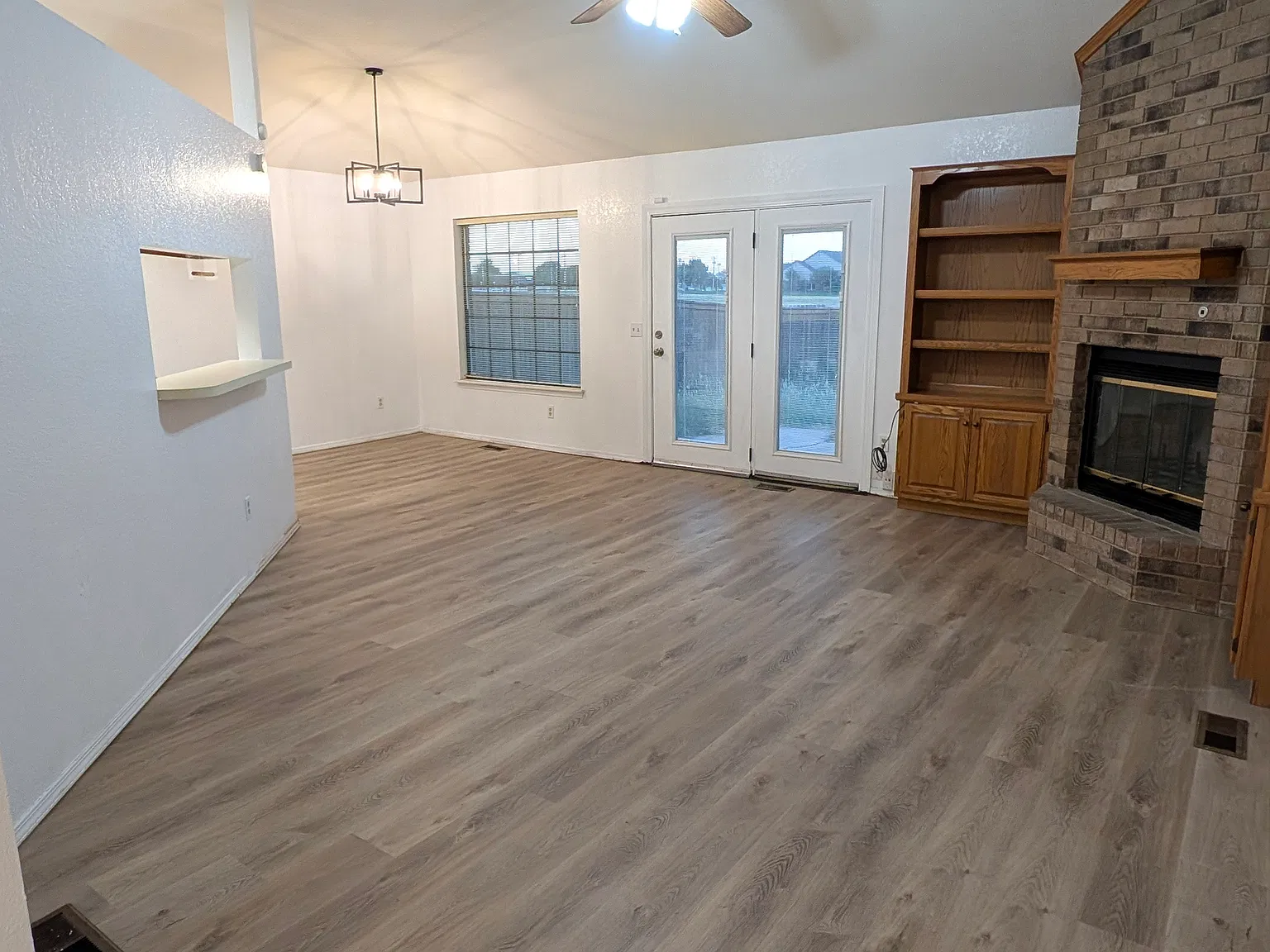 4 bed, 1772 sqft, $1,795 — Photo 2