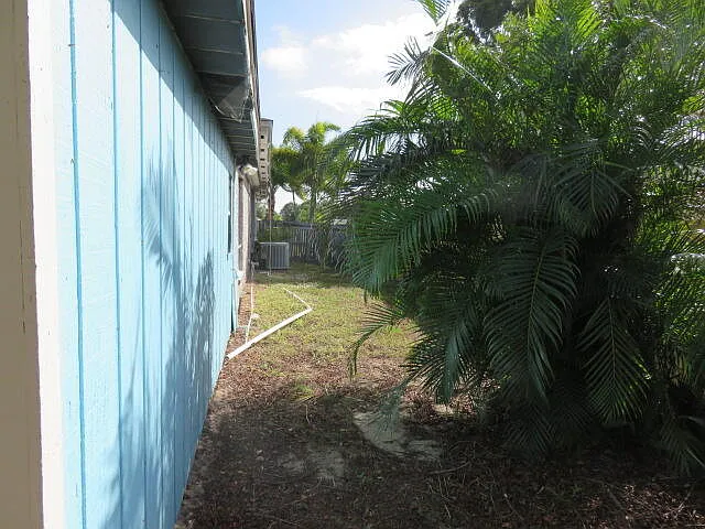 134 NW Peach St — Photo 20