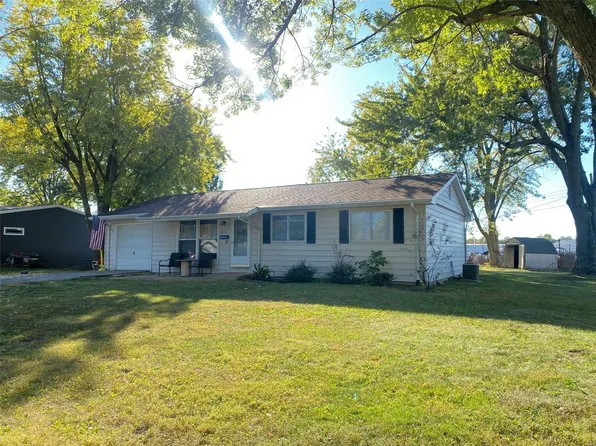 833 Locust St, Montgomery City, MO 63361