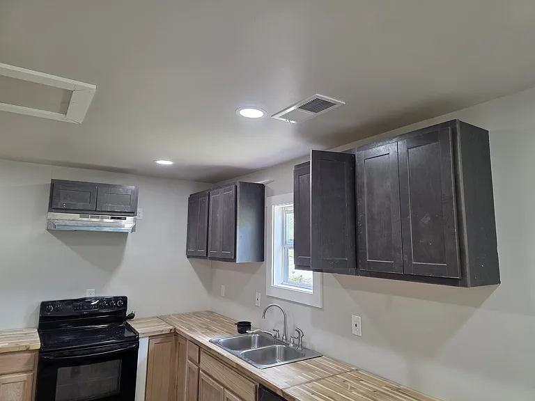 1960 Kitchens Rd — Photo 5