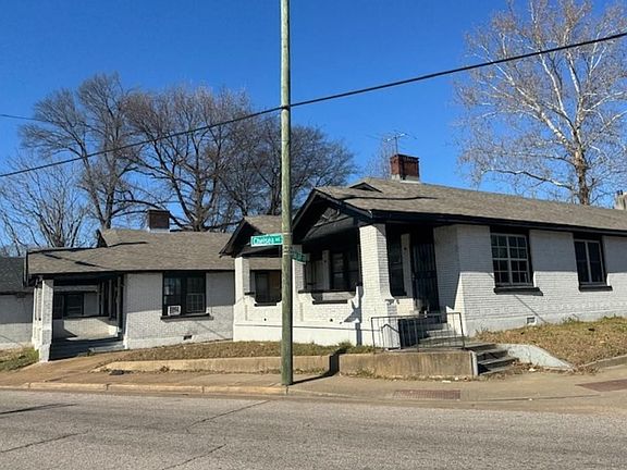 2nd image of 818 Chelsea Ave