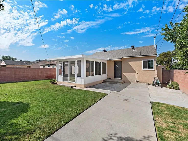 5722 Faculty Ave — Photo 19