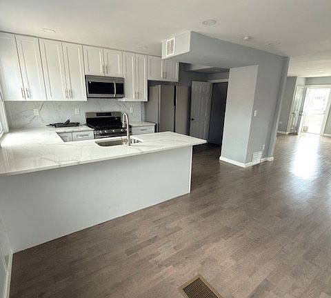 2nd image of 2139 Brighton St