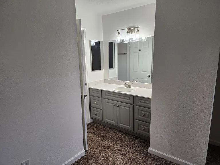 350 Littler Dr SE — Photo 9
