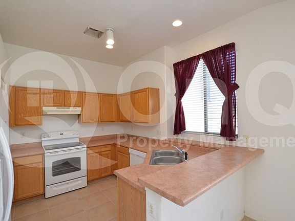 3rd image of 8882 E Avenida Las Noches