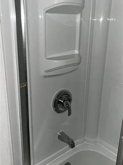 2855 Winkler Ave #109 — Photo 8