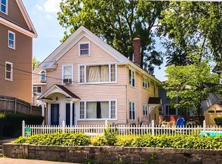 379 E Merrimack St, Lowell, MA 01852