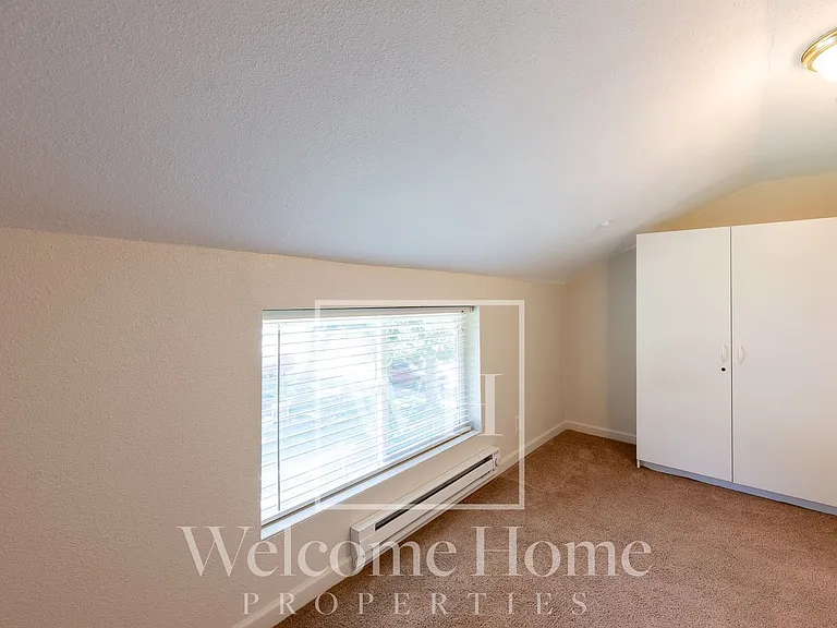 115 SE 3rd St — Photo 7