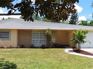 3613 Helene St, Sarasota, FL 34233