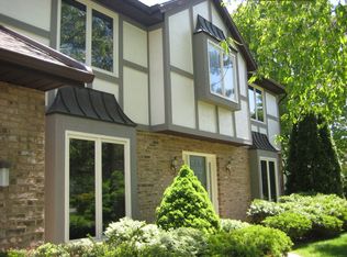 6321 High Pointe Cir, Portage, MI 49024