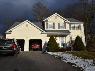 14 Cold Spring Ln, Newburgh, NY 12550