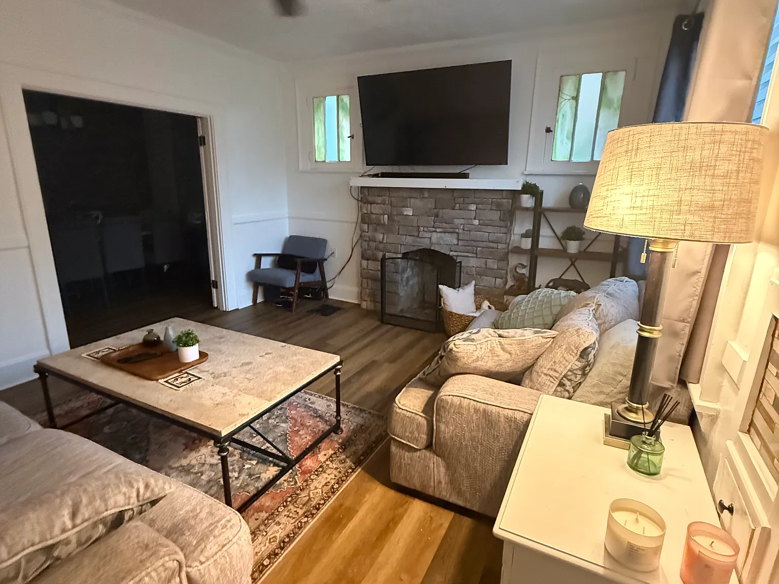 3 bed, 2314 sqft, $2,400 — Photo 3