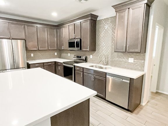 5th image of 6141 W Laurie Ln