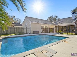 3827 Sessions Dr, Baton Rouge, LA 70816