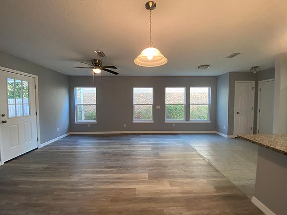 4th image of 4323 Pathwood Way