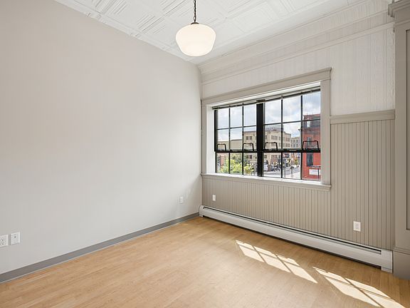 5th image of 204 Main St #206