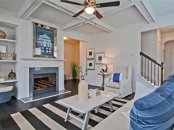3rd image of 5012 Whiteoak Pointe SE