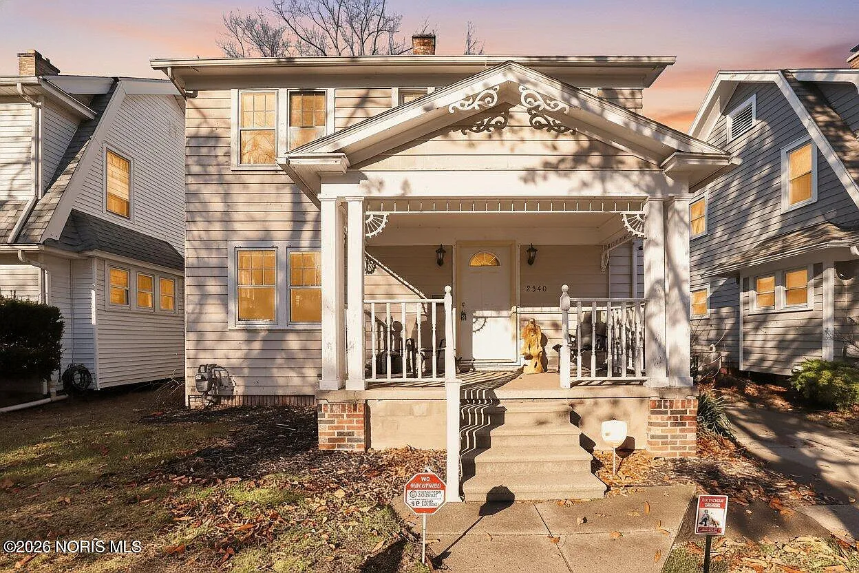 2340 Georgetown Ave photo 1