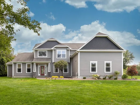 9386 River Island Dr, Brewerton, NY 13029