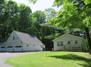 84 E Main St, Cheshire, MA 01225