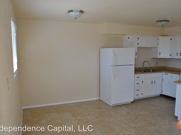 3rd image of 1707 E 23rd St APT 04