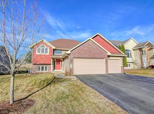 10840 Sailor Way, Woodbury, MN 55129