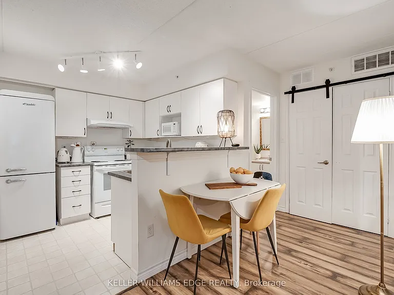 1350 Main St E #308 — Photo 10