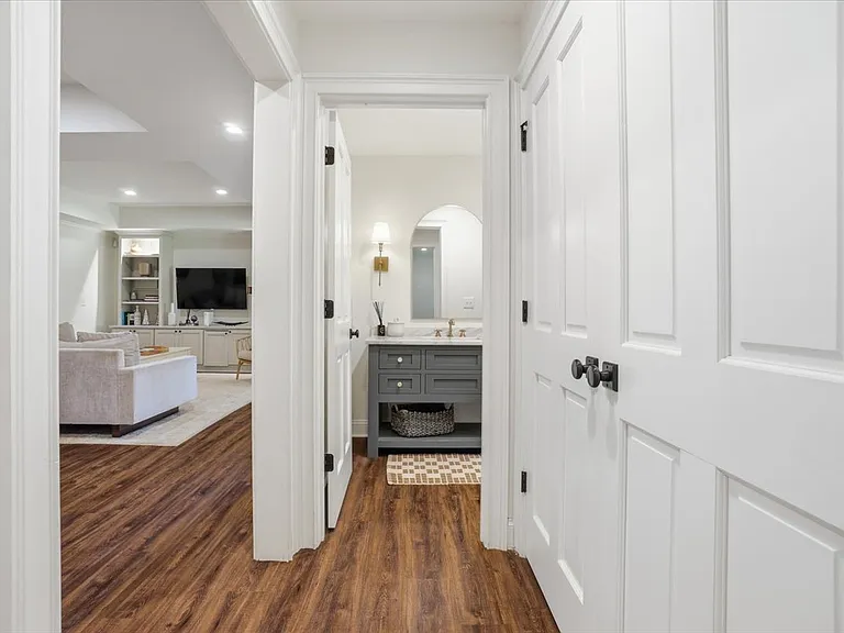 1792 Noble Dr NE — Photo 32